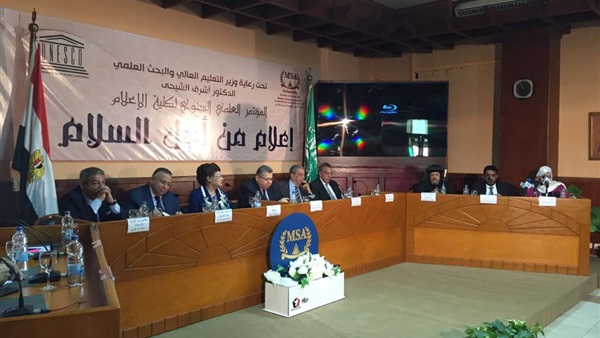 «الشيحي»: يجب على الإعلام التركيز على الإيجابيات والإنجازات «الشيحي»: يجب على الإعلام التركيز على الإيجابيات والإنجازات
