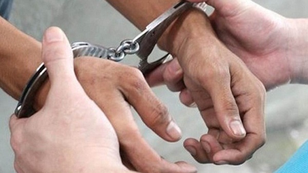 القبض على عاطل بحيازته 8 قطع حشيش بالعجوزة القبض على عاطل بحيازته 8 قطع حشيش بالعجوزة