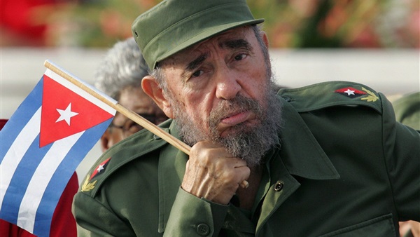الكوبيون يبكون زعيمهم «كاسترو» في هافانا