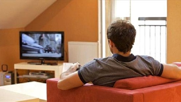 الإفراط في مشاهدة التلفزيون يُقصّر العمر