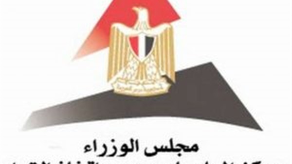 «الوزراء» يكشف حقيقة تسريح العمالة المصرية بالكويت