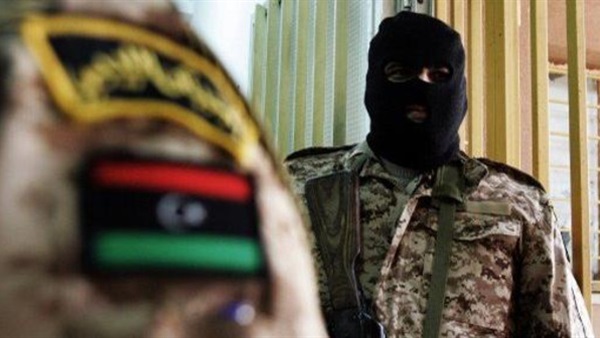 مقتل خمسة جنود بالقوات الخاصة الليبية جراء انفجار لغم أرضي ببنغازي مقتل خمسة جنود بالقوات الخاصة الليبية جراء انفجار لغم أرضي ببنغازي