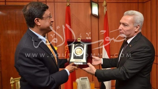 بالصور .. محافظ بورسعيد يستقبل السفير الهندي بالصور .. محافظ بورسعيد يستقبل السفير الهندي
