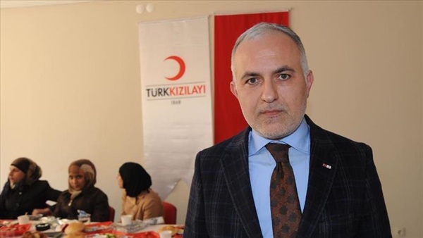 رئيس الهلال الأحمر التركي يزور مركز الملك سلمان للإغاثة في الرياض