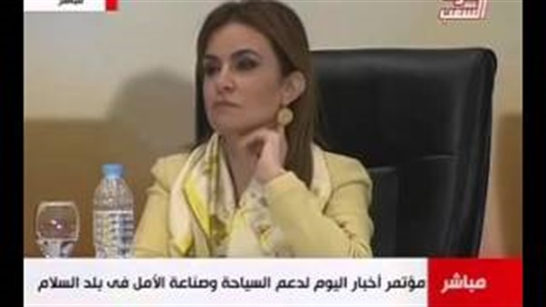 بالفيديو.. «خُرم زعزوع» يثير سخرية النشطاء.. والوزير: هنسده