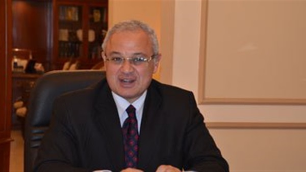 أغرب تصريحات المسئولين.. الطماطم مجنونة.. الفوسفات مفيد و«خليك فاشل تبقى وزير»