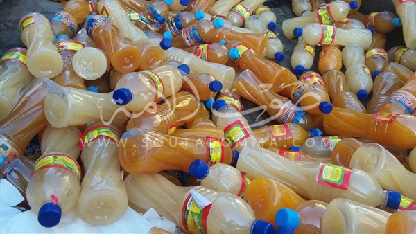 ضبط 1200 علبة عصير مجهولة المصدر ببورسعيد (صور) ضبط 1200 علبة عصير مجهولة المصدر ببورسعيد (صور)