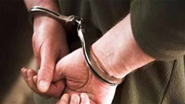 القبض على مدير شركة إصطدم بـ 3 سيارات أعلى كوبرى أكتوبر القبض على مدير شركة إصطدم بـ 3 سيارات أعلى كوبرى أكتوبر