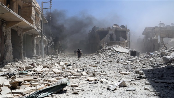 مقتل 5 مدنيين وإصابة العشرات جراء قصف على غرب حلب مقتل 5 مدنيين وإصابة العشرات جراء قصف على غرب حلب