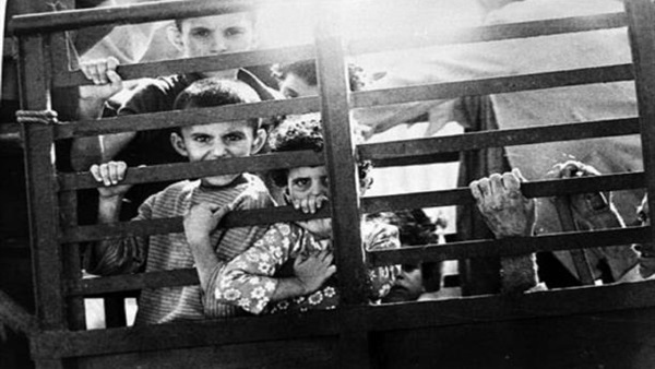 عاد بعد اختفاء 40 عاما خوفا من القصف في الحرب العالمية عاد بعد اختفاء 40 عاما خوفا من القصف في الحرب العالمية