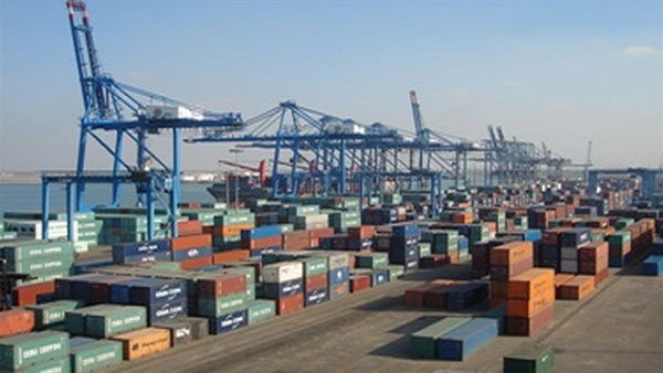 ميناء دمياط يستقبل 6 سفن للحاويات والبضائع العامة ميناء دمياط يستقبل 6 سفن للحاويات والبضائع العامة
