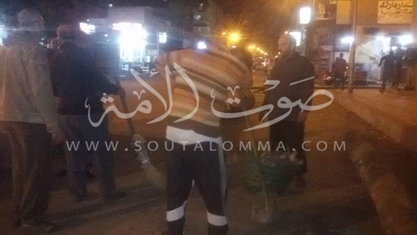 رفع المخلفات بمحيط شرطة السياحة بضواحى بورسعيد (صور) رفع المخلفات بمحيط شرطة السياحة بضواحى بورسعيد (صور)