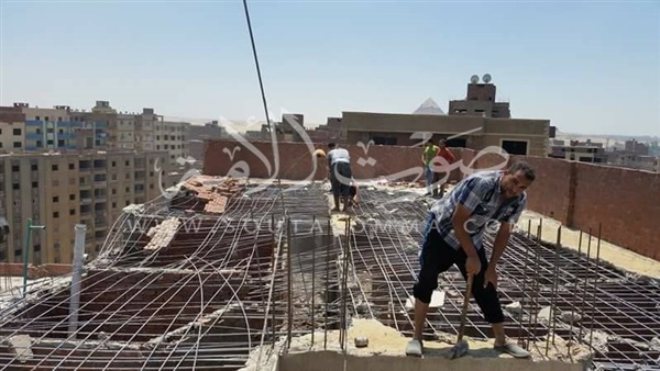 «حي الهرم» البدء في إزالة عقارين مخالفيين على أرض الدولة بـ«فيصل» (صور)