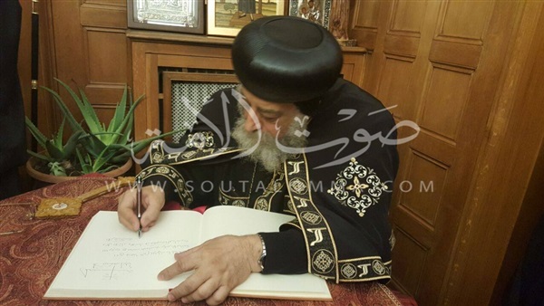 رئيس أساقفة اليونان يستقبل البابا تواضروس الثاني (صور) رئيس أساقفة اليونان يستقبل البابا تواضروس الثاني (صور)