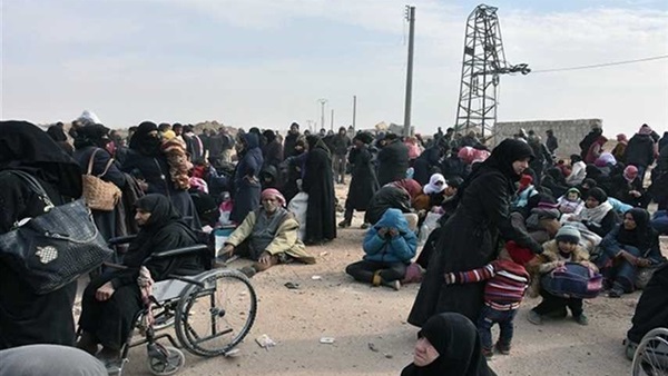 «حميميم»: أكثر من 8 آلاف شخص غادروا حلب في 24 ساعة «حميميم»: أكثر من 8 آلاف شخص غادروا حلب في 24 ساعة