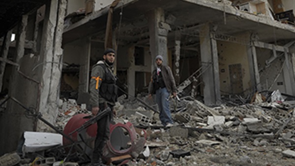 قصف على شرق حلب وواشنطن تتهم دمشق بارتكاب «جرائم حرب» قصف على شرق حلب وواشنطن تتهم دمشق بارتكاب «جرائم حرب»