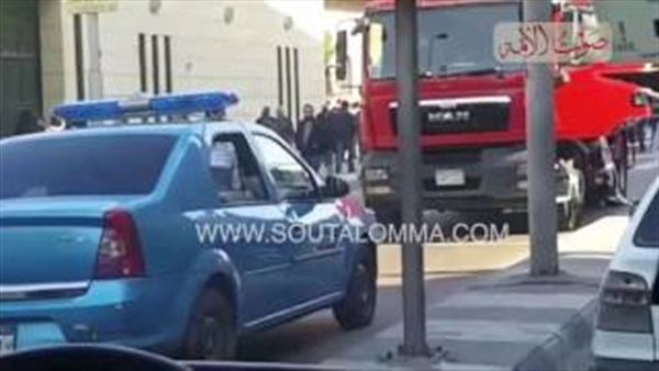 شاهد محيط الكاتدرائية عقب الانفجار (فيديو) شاهد محيط الكاتدرائية عقب الانفجار (فيديو)