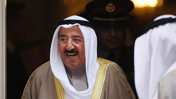 أمير الكويت يفتتح دور الانعقاد الأول للفصل التشريعي لمجلس الأمة أمير الكويت يفتتح دور الانعقاد الأول للفصل التشريعي لمجلس الأمة