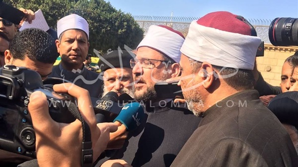 وزير الأوقاف يصل موقع انفجار الكاتدرائية بالعباسية