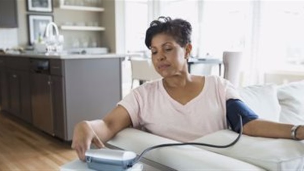 دراسة: اليوجا تقلل ضغط الدم المرتفع