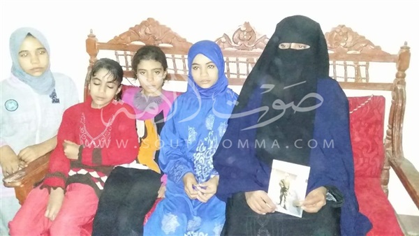 والدة انتحاري «البطرسية»: معرفش عنه حاجة (صور)