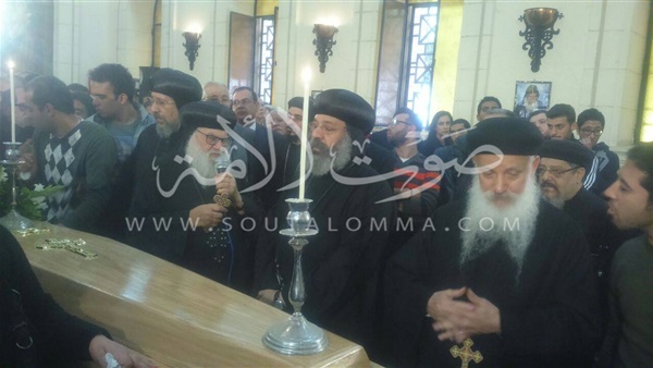 بدء صلاة الجنازة على «أنجيل».. الشهيدة الأخيرة في حادث «البطرسية»