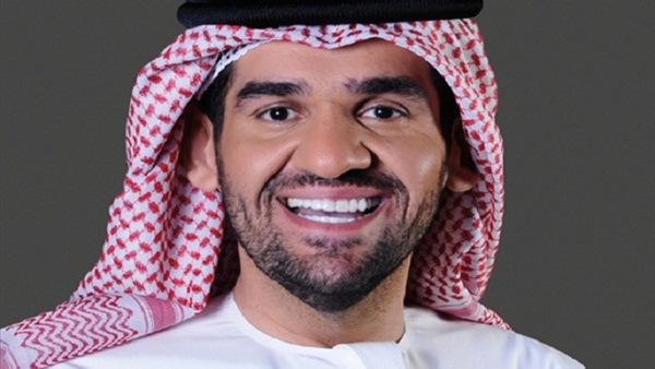 بن راشد يكرم الجاسمي كأفضل شخصية على السوشيال ميديا