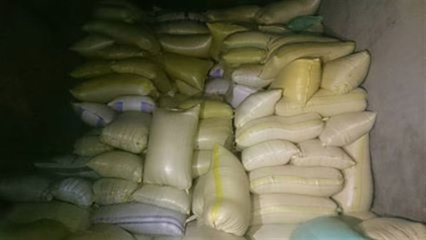 ضبط 5 طن أرز مجهول المصدر خلال حملة أمنية بأسوان