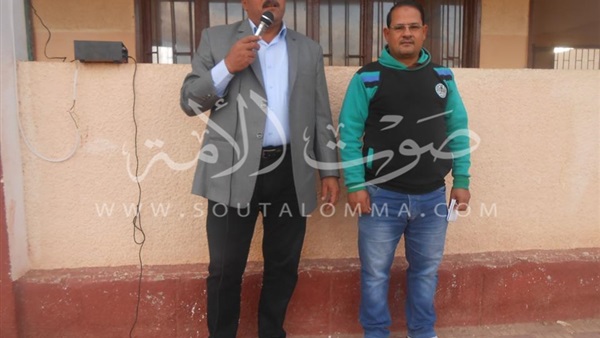 «رئيس دهب» يتفقد مدرسة علي بن أبى طالب «رئيس دهب» يتفقد مدرسة علي بن أبى طالب