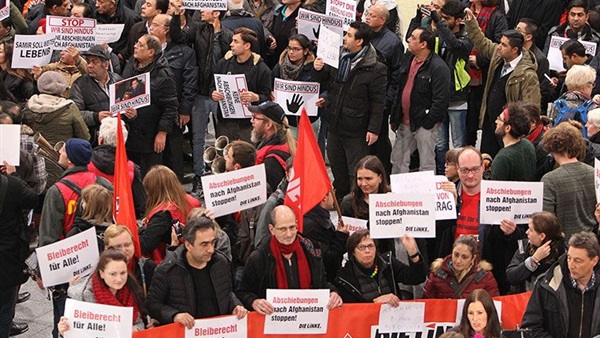 الداخلية الألمانية لا تستبعد ترحيل المزيد من اللاجئين