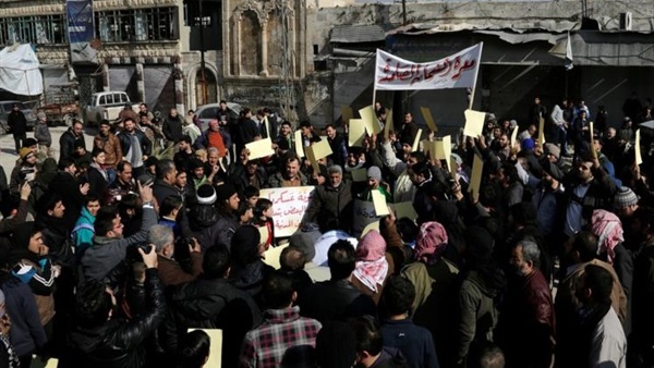 بعد تحرير حلب.. مظاهرات في «إدلب» للمطالبة بطرد الميليشيات المسلحة  