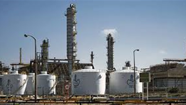 مسؤول ليبي ينفي إعادة فتح خط أنبوب النفط الرئيس غربي البلاد