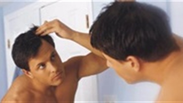 8 خطوات للتغلب على مشكلة تساقط الشعر عند الرجال