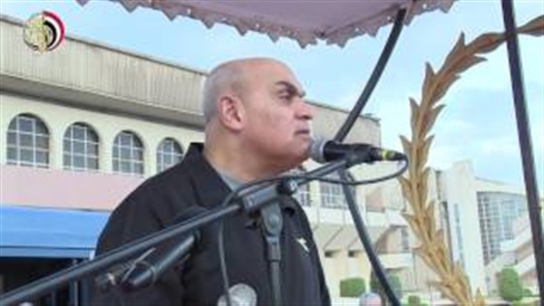 وزير الدفاع يتفقد الإعداد العسكري لطلبة «الحربية» (فيديو) وزير الدفاع يتفقد الإعداد العسكري لطلبة «الحربية» (فيديو)