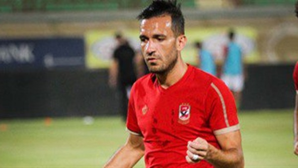 علي معلول يغيب عن جولة منتخب تونس الودية في إسبانيا علي معلول يغيب عن جولة منتخب تونس الودية في إسبانيا