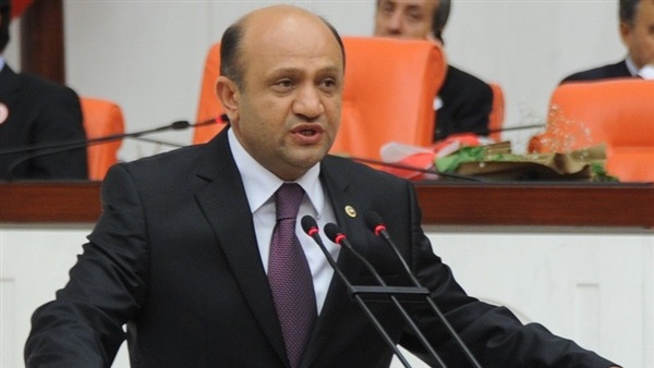 وزير الدفاع التركي لنظيره الروسي: سنحدد المسؤولين عن مقتل السفير وزير الدفاع التركي لنظيره الروسي: سنحدد المسؤولين عن مقتل السفير