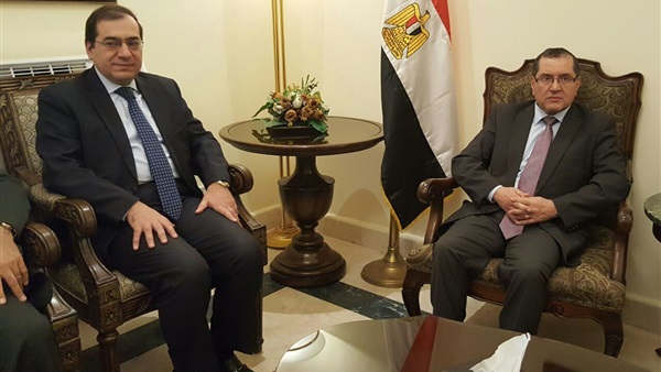 «الملا» يستقبل وزيرا الطاقة الجزائري والنفط الليبي «الملا» يستقبل وزيرا الطاقة الجزائري والنفط الليبي