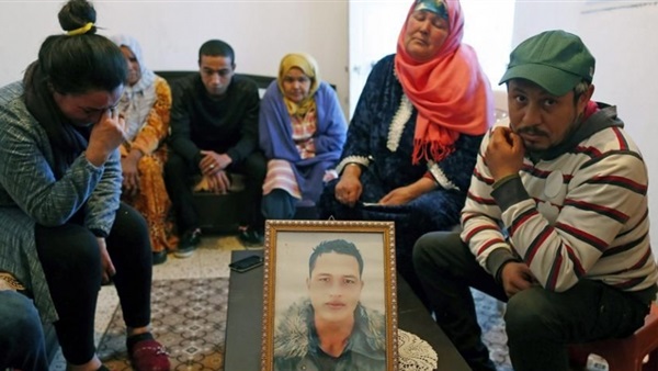 أسرة التونسي المشتبه به في هجوم الدهس ببرلين تطالب بجثته أسرة التونسي المشتبه به في هجوم الدهس ببرلين تطالب بجثته