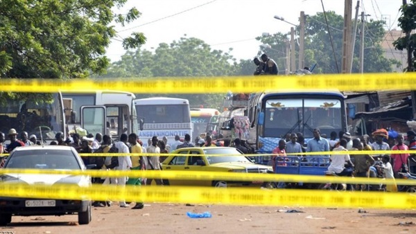 مسلحون يحتجزون 170 رهينة في مالي بينهم فرنسيون