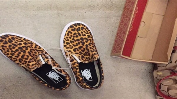 تغلبي على متاعب الحذاء الجديد بهذه الطرق