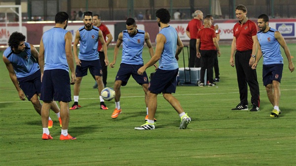 الأهلي يستأنف تدريباته اليوم استعدادا للقاء القمة