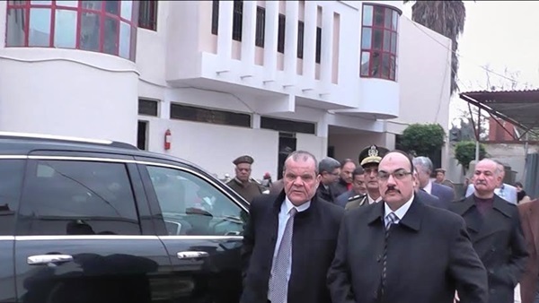 مدير أمن الوادي الجديد يتفقد عمليات تأمين الكنائس مدير أمن الوادي الجديد يتفقد عمليات تأمين الكنائس