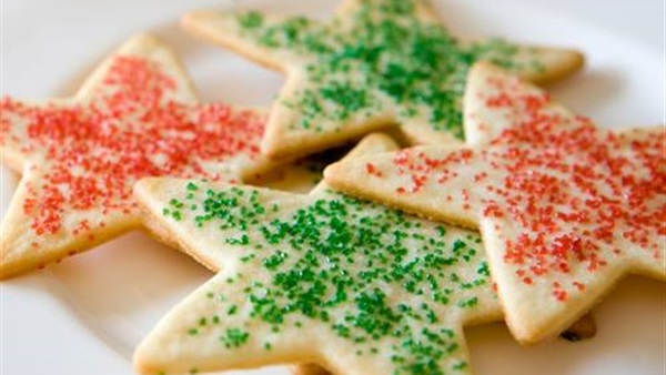 احتفلي مع أسرتك بـ«كوكيز نجوم الكريسماس» في 4 خطوات