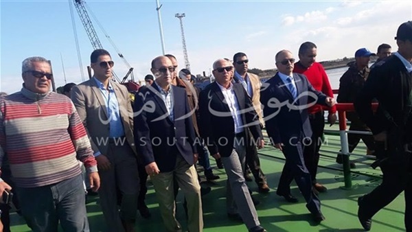 السيسي يفتتح كوبري «النصر العائم» في بورسعيد