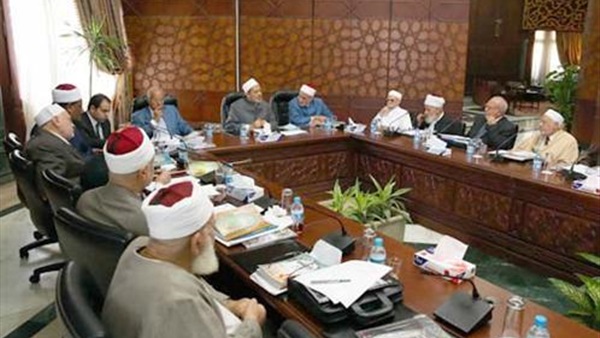 دعوات للأزهر لفتح باب العضوية في هيئة كبار العلماء (تقرير) دعوات للأزهر لفتح باب العضوية في هيئة كبار العلماء (تقرير)