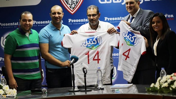 راعي الزمالك يداعب الجماهير البيضاء قبل القمة (صورة) 