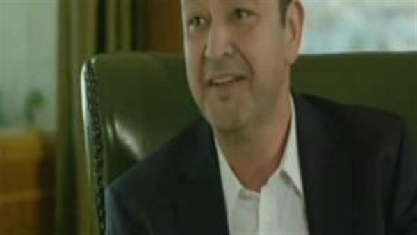 عمرو أديب لـ«رونالدو»: «أعطني نصف معجباتك».. والأخير يرد (فيديو) عمرو أديب لـ«رونالدو»: «أعطني نصف معجباتك».. والأخير يرد (فيديو)