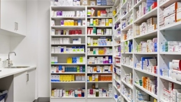 بالفيديو.. شاب أمركي يعذب سمكة قرش هاجمه في المياه