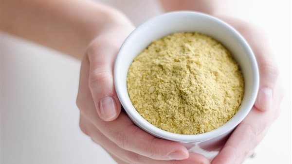 للنساء.. تعرفي على فوائد استخدام «الخميرة البيرة» قبل الزواج