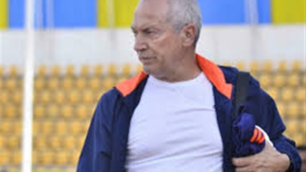 الزمالك يرد علي اتهامات فيريرا ويتهمه بالكذب الزمالك يرد علي اتهامات فيريرا ويتهمه بالكذب